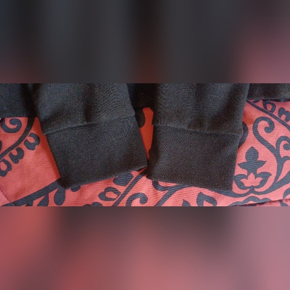 Like new Victoria's secret pink bling 1/4 zip hoodie size medium - Picture 7 of 11